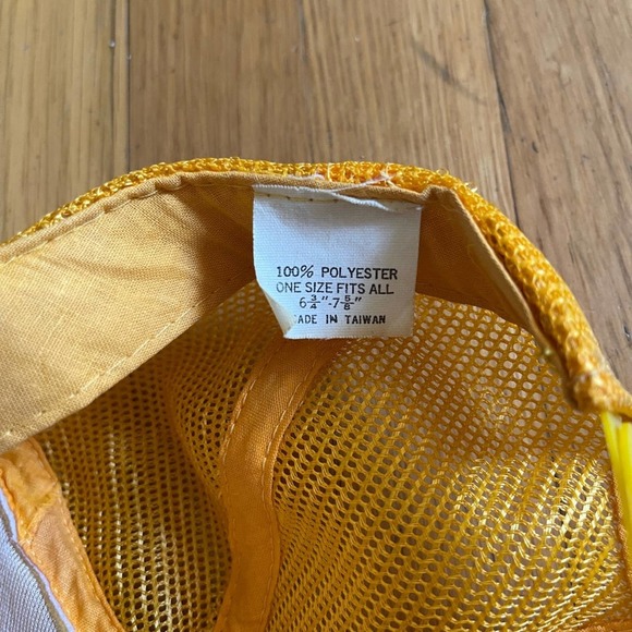 80s Vintage Pac-Man SnapBack Trucker Hat Yellow and White - Picture 9 of 9